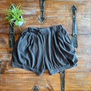 Hattie Shorts by Jonah Love